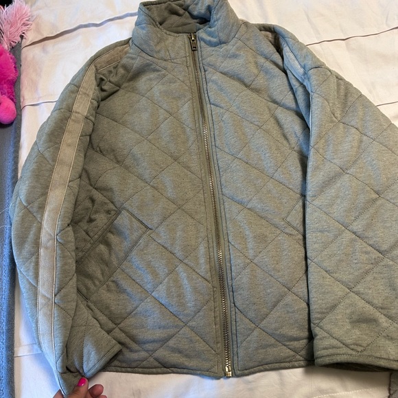 Olive green jacket! - Picture 2 of 3